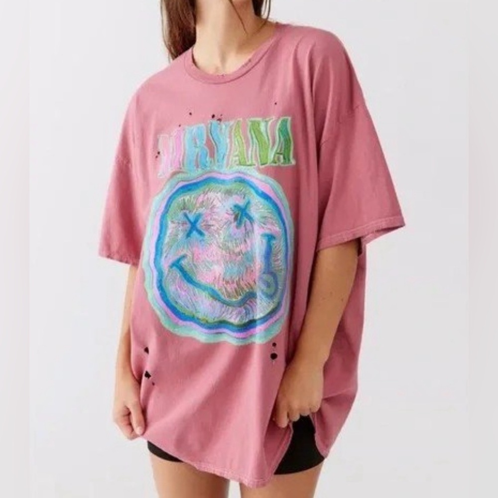 Urban Outfitters Nirvana oversized band tee size L/XL (price is negotiable)